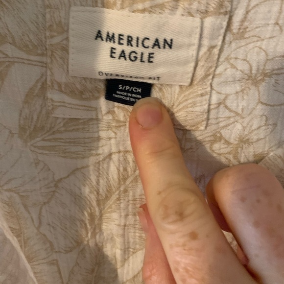American eagle oversized button down blouse small tropical floral - Picture 2 of 6
